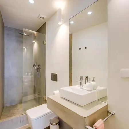 Akicity Graca Story * Lissabon