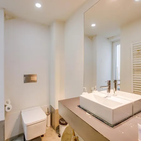 Akicity Graca Story * Lissabon